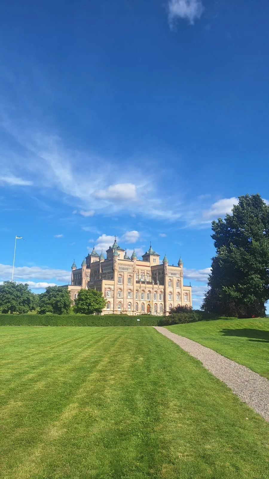 Stora Sundby castle in summer sun