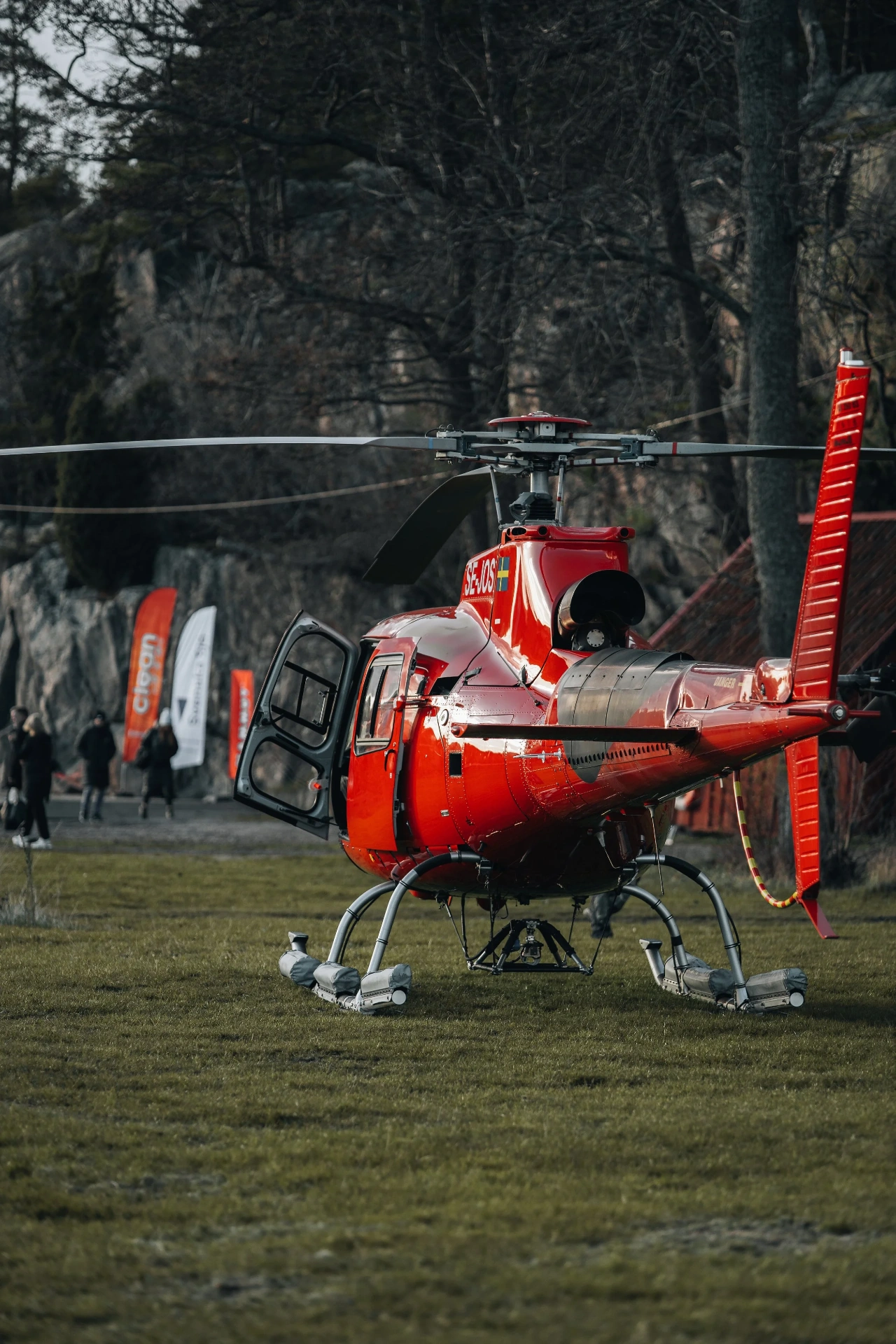 SE-JOS helicopter on the ground