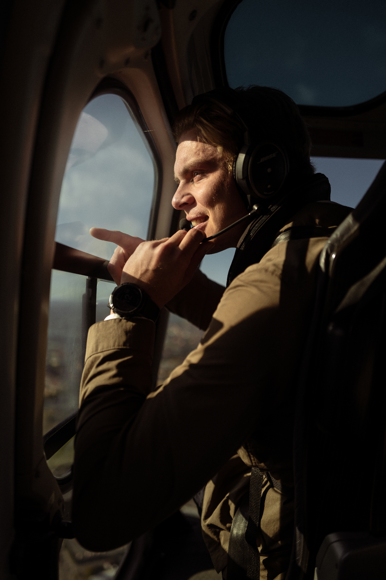 Passagerare i helikoptern på väg till Djurönäset